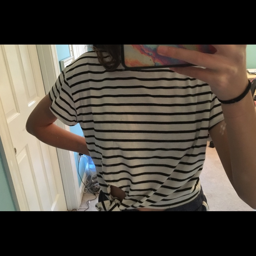 women’s striped cropped tie front shirt